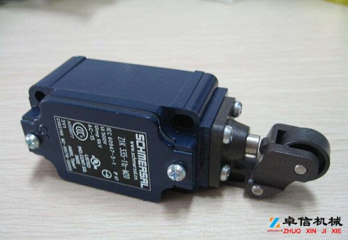 限位開(kāi)關(guān)Z4V336-11Z-1593-7全網(wǎng)優(yōu)惠價(jià)格 限位開(kāi)關(guān)Z4V336-11Z-1593-7全網(wǎng)優(yōu)惠價(jià)格